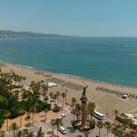 Vacation With Private Parking In Puerto Banus *