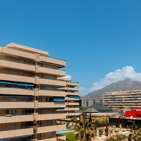 Appartement Vacation With Private Parking In Puerto Banus *