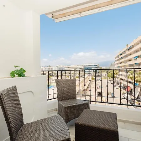 Appartamento Vacation With Private Parking In Puerto Banus