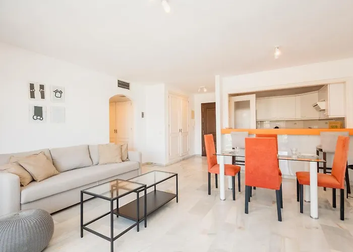 Apartment Vacation With Private Parking In Puerto Banus Marbella
