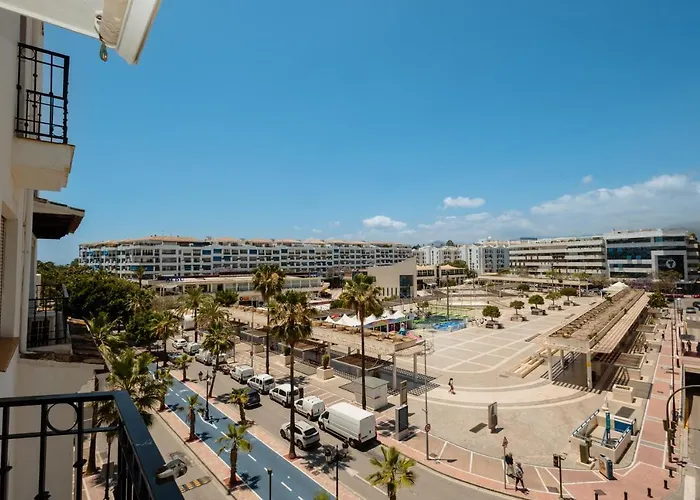 Lägenhet Vacation With Private Parking In Puerto Banus *